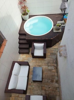 Piscina externa, piscina aquecida