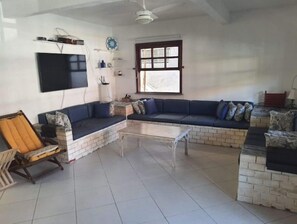 TV