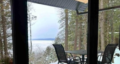 Private Chalet in Nature & Water / Near Algonquin