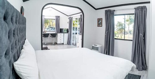 Black and White House