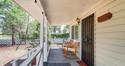 Furnished Porch + Gas Grill: Lakeside Cottage Stay