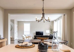 Imagen sin descripción, 3 de 44, botón