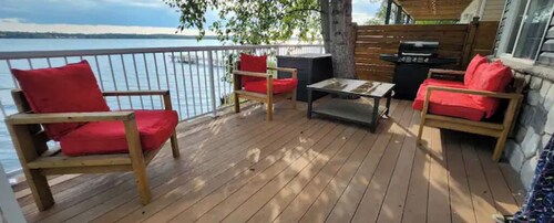 Stay for a while & live the lake front life-style!