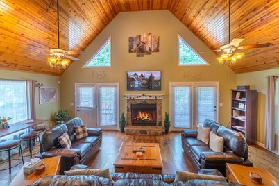 Bear Crossing-Private home-Hot Tub-Games-Cozy