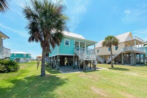 المنشأة من الخا رج