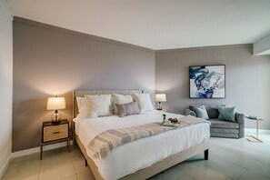 1 多间卧室、熨斗/熨衣板、WiFi、床单