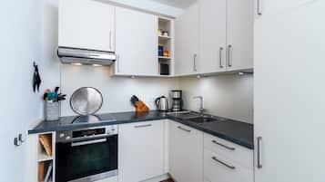 Refrigerador, horno, parrilla de estufa y lavavajillas