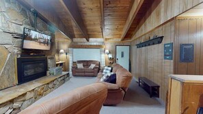 TV, fireplace, offices