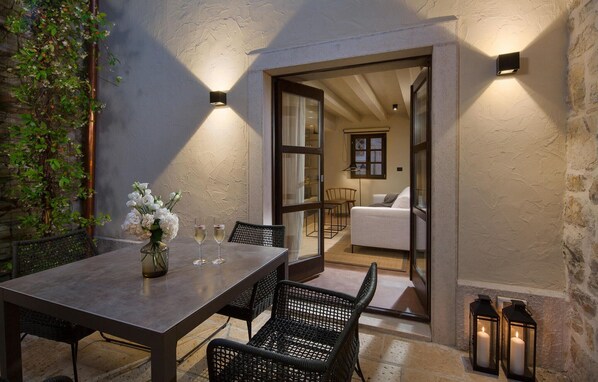 تناول الطعام