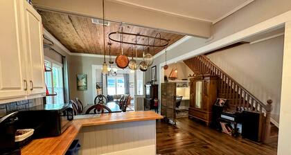 Blueberry Bungalow in Taylor TX