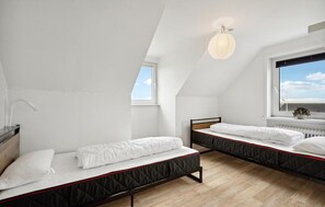 3 bedrooms, iron/ironing board, travel cot, free WiFi