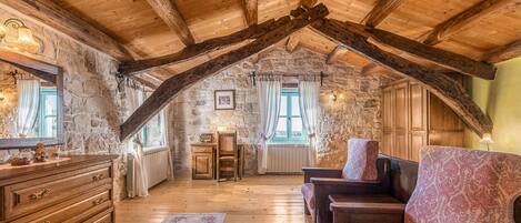 TV, fireplace, DVD player, ping pong