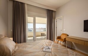 3 bedrooms, travel crib, free WiFi, bed sheets