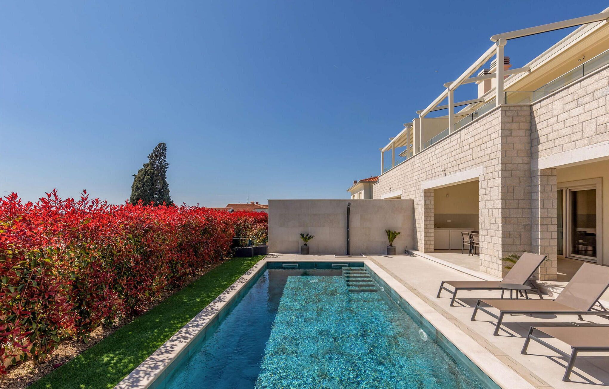 Et oppvarmet basseng