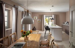 Dining - Lovely home in Srebrnici with sauna (Srebrnici)