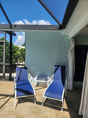 Terrace/patio - Oasis at the cape 3/2 Heated Pool Home with boat dock (Cape Coral)