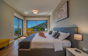 4 Schlafzimmer, Reisekinderbett, kostenloses WLAN, Bettwäsche