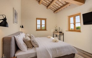 3 Schlafzimmer, Reisekinderbett, kostenloses WLAN, Bettwäsche