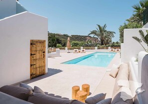 Et oppvarmet basseng