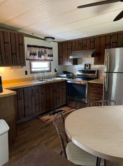 Backwoods Hideaway.
Its Fo-Rest, Relaxation, & Smore