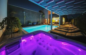 Beheizter Pool