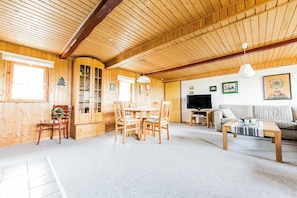 TV, DVD player, stereo - Idyllic farmhouse 600m from the Little Belt (Faaborg)