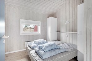 2 bedrooms, free WiFi