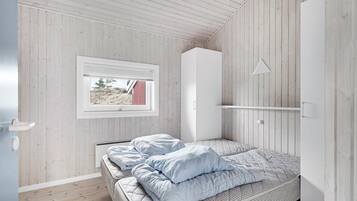 2 bedrooms, WiFi (free)
