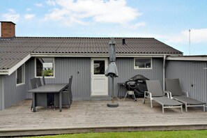 Outdoor dining - Fantastic view over Venø bay (Vinderup)