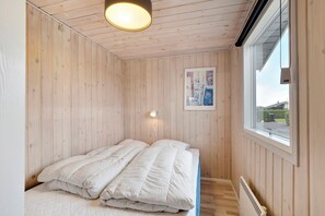 3 bedrooms, iron/ironing board, free WiFi - Fantastic view over Venø bay (Vinderup)