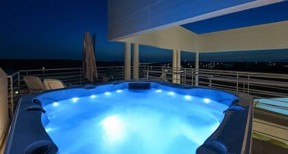 Luxuriöses Haus in Debeljak