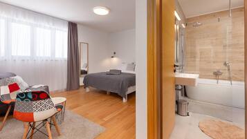 4 chambres, lit parapluie, Wi-Fi gratuit, draps fournis