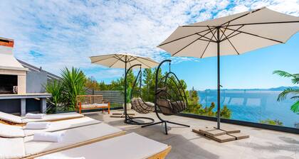 Cozy home in Blato with house sea view