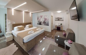 3 Schlafzimmer, Reisekinderbett, kostenloses WLAN, Bettwäsche