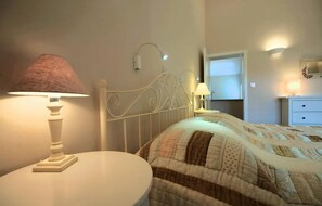4 Schlafzimmer, Reisekinderbett, kostenloses WLAN, Bettwäsche