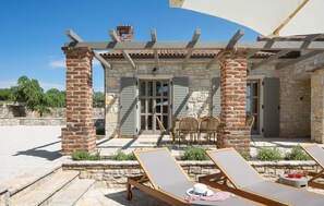Outdoor dining - 4 bedroom cozy home in Sv. Lovrec (Sv. Lovrec)