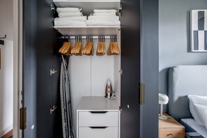 Interior - Chic Friedrichshain 1BR, by Blueground (Berlin)