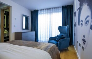 3 chambres, lit parapluie, Wi-Fi gratuit, draps fournis