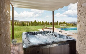 Beheizter Pool