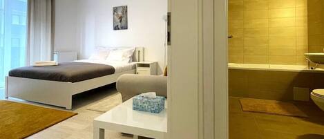 1 soverom, strykejern/-brett, wi-fi (inkludert) og sengetøy