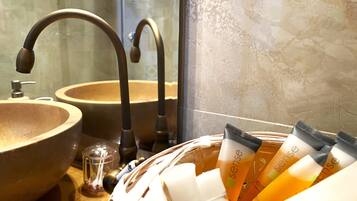 Haartrockner, Handtücher