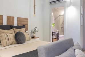 Strykejern/-brett, reiseseng for barn, wi-fi og sengetøy