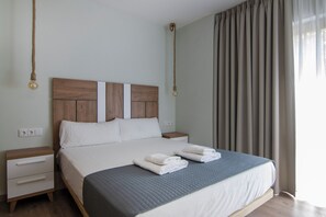 Iron/ironing board, travel cot, WiFi, bed sheets - VLC HOST - Reino 6 (Valencia)