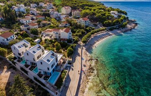Beach - Gorgeous home in Sutivan with sauna (Sutivan)