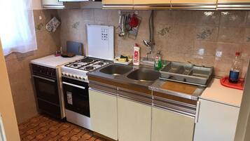 House, Smoking | 2 bedrooms