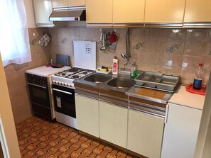 2 عدّة غرف نوم