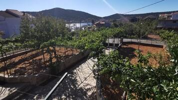 House, Smoking | Exterior