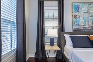 3 Schlafzimmer, Schreibtisch, Bügeleisen/Bügelbrett, kostenloses WLAN