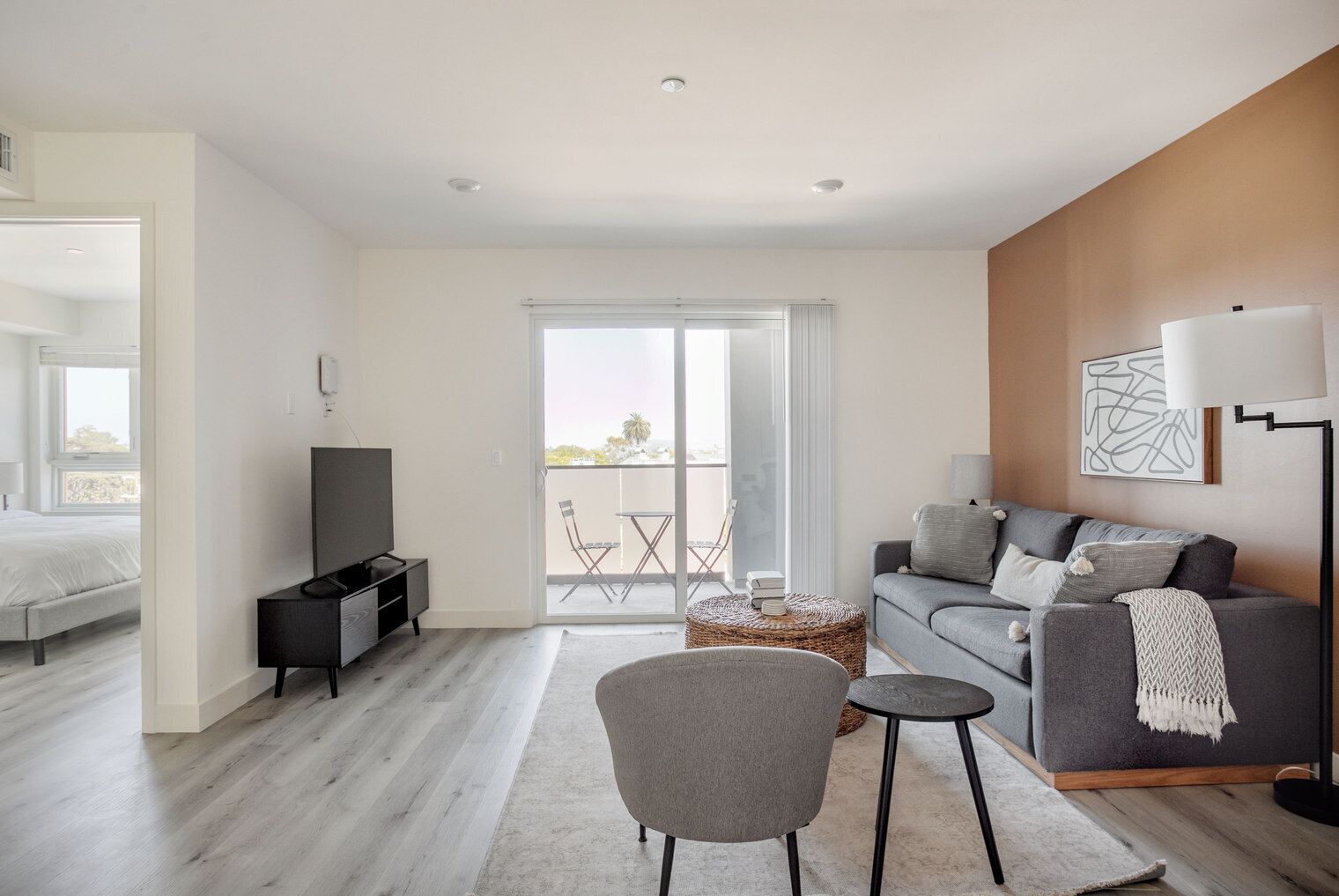 Bright West LA 1BR w/ Gym & W/D, nr Shops, Dining & 405, by Blueground