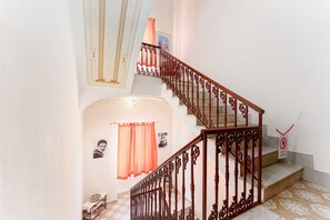 Interior - Holiday Home 'Rachele' with Mountain View, Wi-Fi and Air Conditioning (Dorgali)